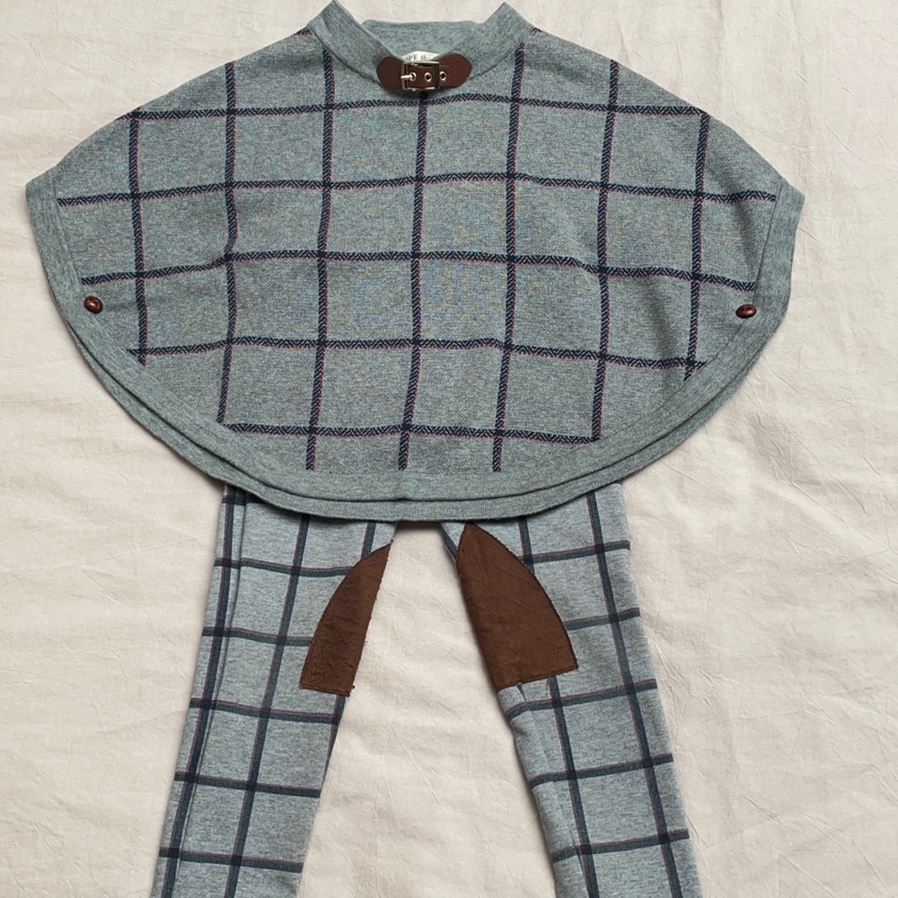 Girls riding pants and top